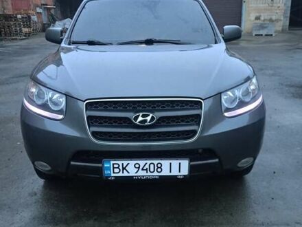 Серый Хендай Санта Фе, объемом двигателя 2.2 л и пробегом 324 тыс. км за 9700 $, фото 1 на Automoto.ua