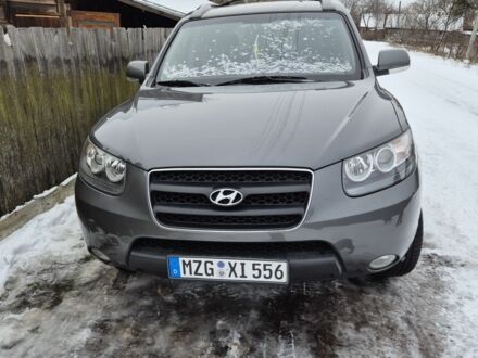 Серый Хендай Санта Фе, объемом двигателя 0 л и пробегом 182 тыс. км за 7500 $, фото 1 на Automoto.ua