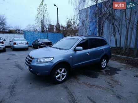 Сірий Хендай Санта Фе, об'ємом двигуна 2.2 л та пробігом 215 тис. км за 9000 $, фото 1 на Automoto.ua