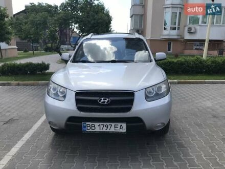 Сірий Хендай Санта Фе, об'ємом двигуна 2.66 л та пробігом 285 тис. км за 9350 $, фото 1 на Automoto.ua