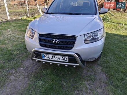 Сірий Хендай Санта Фе, об'ємом двигуна 2.66 л та пробігом 235 тис. км за 10200 $, фото 1 на Automoto.ua