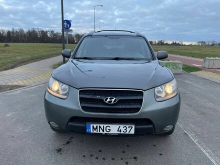 Серый Хендай Санта Фе, объемом двигателя 0 л и пробегом 198 тыс. км за 5820 $, фото 1 на Automoto.ua