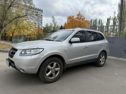 Хендай Санта Фе 2008 у Дніпро (Дніпропетровську) на Automoto.ua Сірий Хендай Санта Фе, об'ємом двигуна 2.7 л та пробігом 210 тис. км за 7499 $, фото 1 на Automoto.ua
