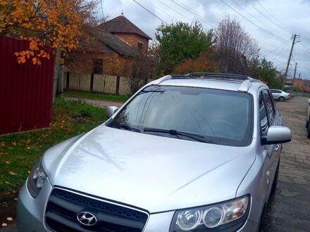 Серый Хендай Санта Фе, объемом двигателя 2.2 л и пробегом 200 тыс. км за 9400 $, фото 1 на Automoto.ua