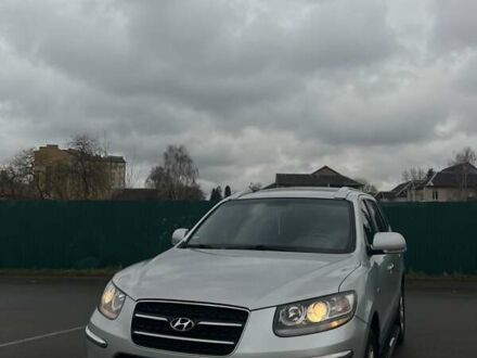 Серый Хендай Санта Фе, объемом двигателя 2.19 л и пробегом 250 тыс. км за 10499 $, фото 1 на Automoto.ua