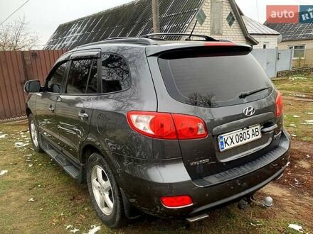 Серый Хендай Санта Фе, объемом двигателя 2.2 л и пробегом 230 тыс. км за 9799 $, фото 1 на Automoto.ua