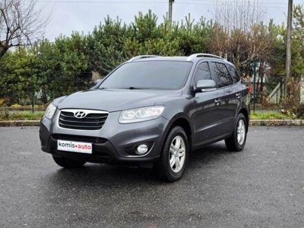 Серый Хендай Санта Фе, объемом двигателя 2.2 л и пробегом 229 тыс. км за 11999 $, фото 1 на Automoto.ua
