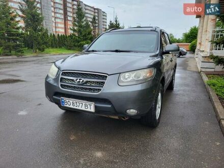 Хендай Санта Фе 2009 в Тернополе на Automoto.ua Серый Хендай Санта Фе, объемом двигателя 2.66 л и пробегом 232 тыс. км за 9300 $, фото 1 на Automoto.ua