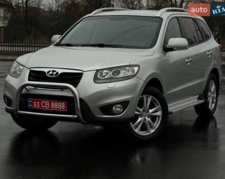 Серый Хендай Санта Фе, объемом двигателя 2.2 л и пробегом 260 тыс. км за 11800 $, фото 1 на Automoto.ua