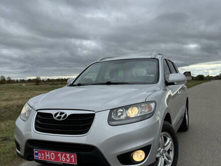 Серый Хендай Санта Фе, объемом двигателя 2.2 л и пробегом 262 тыс. км за 12500 $, фото 1 на Automoto.ua