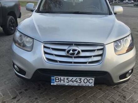 Серый Хендай Санта Фе, объемом двигателя 2 л и пробегом 250 тыс. км за 10800 $, фото 1 на Automoto.ua