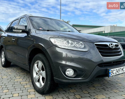 Серый Хендай Санта Фе, объемом двигателя 2.2 л и пробегом 298 тыс. км за 10800 $, фото 1 на Automoto.ua