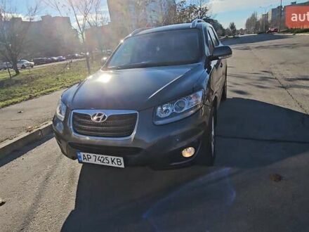 Серый Хендай Санта Фе, объемом двигателя 2.36 л и пробегом 220 тыс. км за 11799 $, фото 1 на Automoto.ua