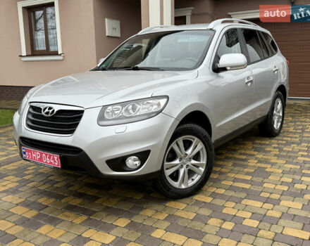 Серый Хендай Санта Фе, объемом двигателя 2.2 л и пробегом 148 тыс. км за 12950 $, фото 1 на Automoto.ua
