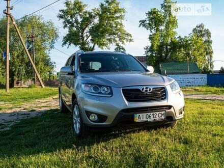 Хендай Санта Фе 2011 в Борисполе на Automoto.ua Серый Хендай Санта Фе, объемом двигателя 2.2 л и пробегом 98 тыс. км за 18200 $, фото 1 на Automoto.ua