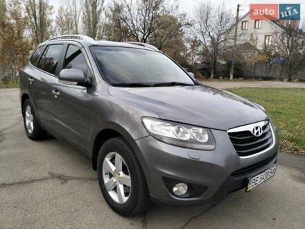 Серый Хендай Санта Фе, объемом двигателя 2.2 л и пробегом 162 тыс. км за 13500 $, фото 1 на Automoto.ua
