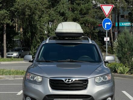 Хендай Санта Фе 2011 в Ирпене на Automoto.ua Серый Хендай Санта Фе, объемом двигателя 2.4 л и пробегом 460 тыс. км за 11800 $, фото 1 на Automoto.ua