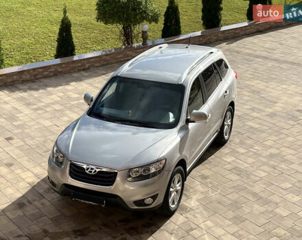 Серый Хендай Санта Фе, объемом двигателя 2.2 л и пробегом 245 тыс. км за 12900 $, фото 1 на Automoto.ua