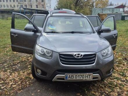 Хендай Санта Фе 2011 в Виннице на Automoto.ua Серый Хендай Санта Фе, объемом двигателя 2.36 л и пробегом 215 тыс. км за 12500 $, фото 1 на Automoto.ua