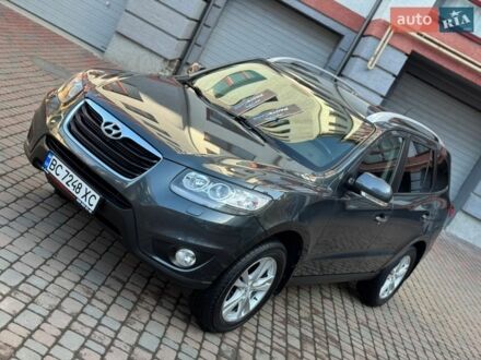 Серый Хендай Санта Фе, объемом двигателя 2.36 л и пробегом 161 тыс. км за 12450 $, фото 1 на Automoto.ua