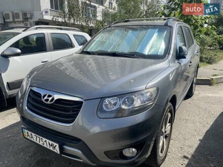 Сірий Хендай Санта Фе, об'ємом двигуна 2.2 л та пробігом 256 тис. км за 12700 $, фото 1 на Automoto.ua