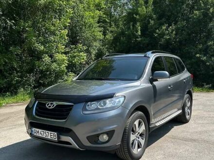 Серый Хендай Санта Фе, объемом двигателя 2.2 л и пробегом 263 тыс. км за 14321 $, фото 1 на Automoto.ua
