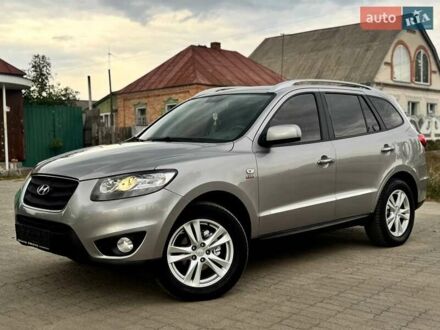 Хендай Санта Фе 2012 в Ахтырке на Automoto.ua Серый Хендай Санта Фе, объемом двигателя 2 л и пробегом 189 тыс. км за 11980 $, фото 1 на Automoto.ua