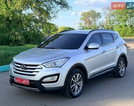 Серый Хендай Санта Фе, объемом двигателя 2 л и пробегом 141 тыс. км за 14999 $, фото 1 на Automoto.ua