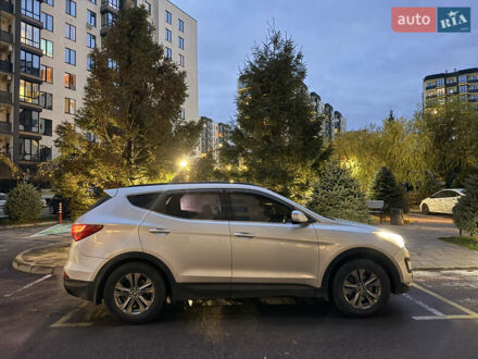 Серый Хендай Санта Фе, объемом двигателя 2.36 л и пробегом 227 тыс. км за 13900 $, фото 1 на Automoto.ua