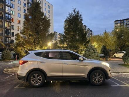 Серый Хендай Санта Фе, объемом двигателя 2.4 л и пробегом 227 тыс. км за 13800 $, фото 1 на Automoto.ua