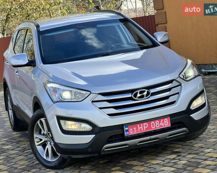 Хендай Санта Фе 2013 в Ивано-Франковске на Automoto.ua Серый Хендай Санта Фе, объемом двигателя 2.2 л и пробегом 248 тыс. км за 16450 $, фото 1 на Automoto.ua