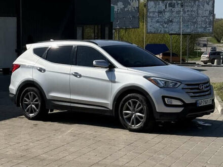 Серый Хендай Санта Фе, объемом двигателя 2 л и пробегом 200 тыс. км за 14000 $, фото 1 на Automoto.ua