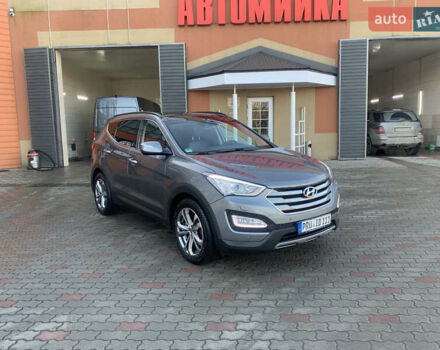 Серый Хендай Санта Фе, объемом двигателя 2.2 л и пробегом 177 тыс. км за 18700 $, фото 1 на Automoto.ua