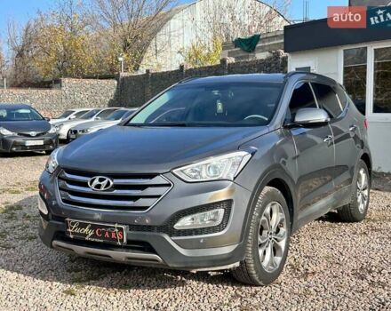 Серый Хендай Санта Фе, объемом двигателя 2 л и пробегом 129 тыс. км за 19000 $, фото 1 на Automoto.ua