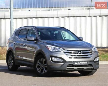 Серый Хендай Санта Фе, объемом двигателя 2.36 л и пробегом 144 тыс. км за 15600 $, фото 1 на Automoto.ua