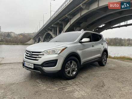 Серый Хендай Санта Фе, объемом двигателя 2.36 л и пробегом 183 тыс. км за 13800 $, фото 1 на Automoto.ua