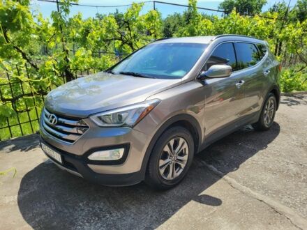 Хендай Санта Фе 2015 в Кривом Роге на Automoto.ua Серый Хендай Санта Фе, объемом двигателя 2.4 л и пробегом 192 тыс. км за 15650 $, фото 1 на Automoto.ua