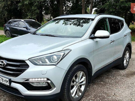 Серый Хендай Санта Фе, объемом двигателя 2.2 л и пробегом 186 тыс. км за 22900 $, фото 1 на Automoto.ua