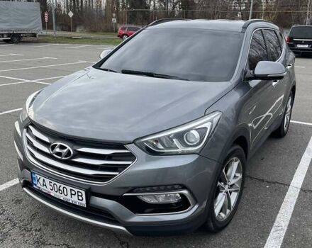 Серый Хендай Санта Фе, объемом двигателя 2 л и пробегом 160 тыс. км за 19700 $, фото 1 на Automoto.ua
