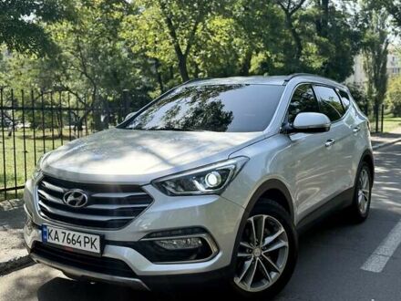 Хендай Санта Фе 2016 в Киеве на Automoto.ua Серый Хендай Санта Фе, объемом двигателя 2.2 л и пробегом 81 тыс. км за 19800 $, фото 1 на Automoto.ua