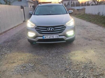 Серый Хендай Санта Фе, объемом двигателя 2.36 л и пробегом 147 тыс. км за 12550 $, фото 1 на Automoto.ua