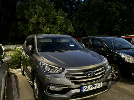 Серый Хендай Санта Фе, объемом двигателя 2 л и пробегом 169 тыс. км за 19900 $, фото 1 на Automoto.ua