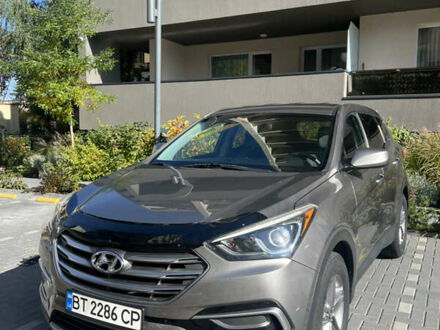Серый Хендай Санта Фе, объемом двигателя 2.36 л и пробегом 145 тыс. км за 13500 $, фото 1 на Automoto.ua