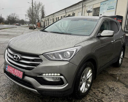 Серый Хендай Санта Фе, объемом двигателя 2 л и пробегом 104 тыс. км за 18500 $, фото 1 на Automoto.ua