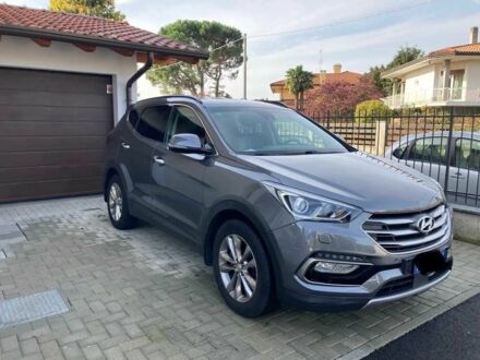 Серый Хендай Санта Фе, объемом двигателя 2.2 л и пробегом 75 тыс. км за 18100 $, фото 1 на Automoto.ua