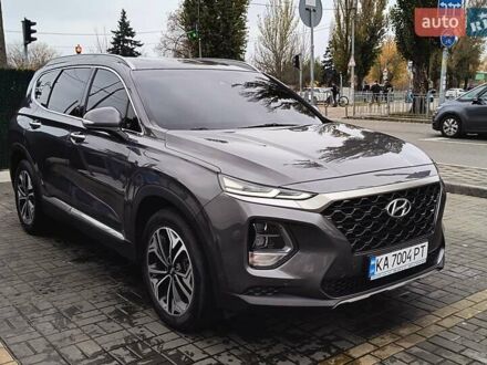 Серый Хендай Санта Фе, объемом двигателя 2 л и пробегом 113 тыс. км за 26400 $, фото 1 на Automoto.ua