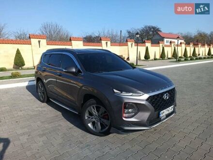 Серый Хендай Санта Фе, объемом двигателя 2 л и пробегом 151 тыс. км за 25100 $, фото 1 на Automoto.ua