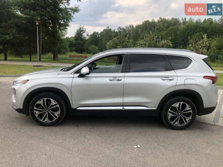Хендай Санта Фе 2019 в Киеве на Automoto.ua Серый Хендай Санта Фе, объемом двигателя 2.36 л и пробегом 136 тыс. км за 21400 $, фото 1 на Automoto.ua