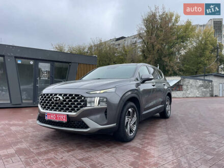 Хендай Санта Фе 2022 в Ровно на Automoto.ua Серый Хендай Санта Фе, объемом двигателя 2.15 л и пробегом 169 тыс. км за 32550 $, фото 1 на Automoto.ua