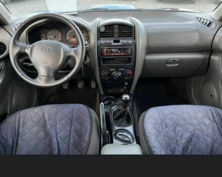 Синий Хендай Санта Фе, объемом двигателя 2 л и пробегом 232 тыс. км за 7000 $, фото 5 на Automoto.ua